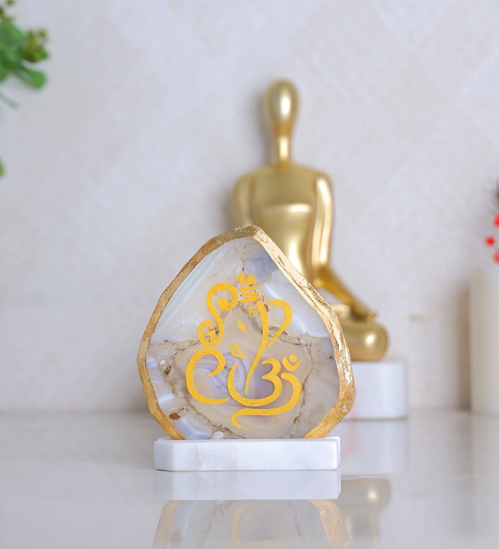 Agate Ganesha Showpiece Grey