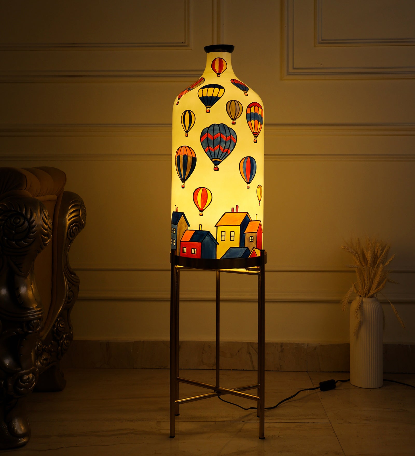 Sky Cruiser Floor Lamp with Foldable Metal Stand