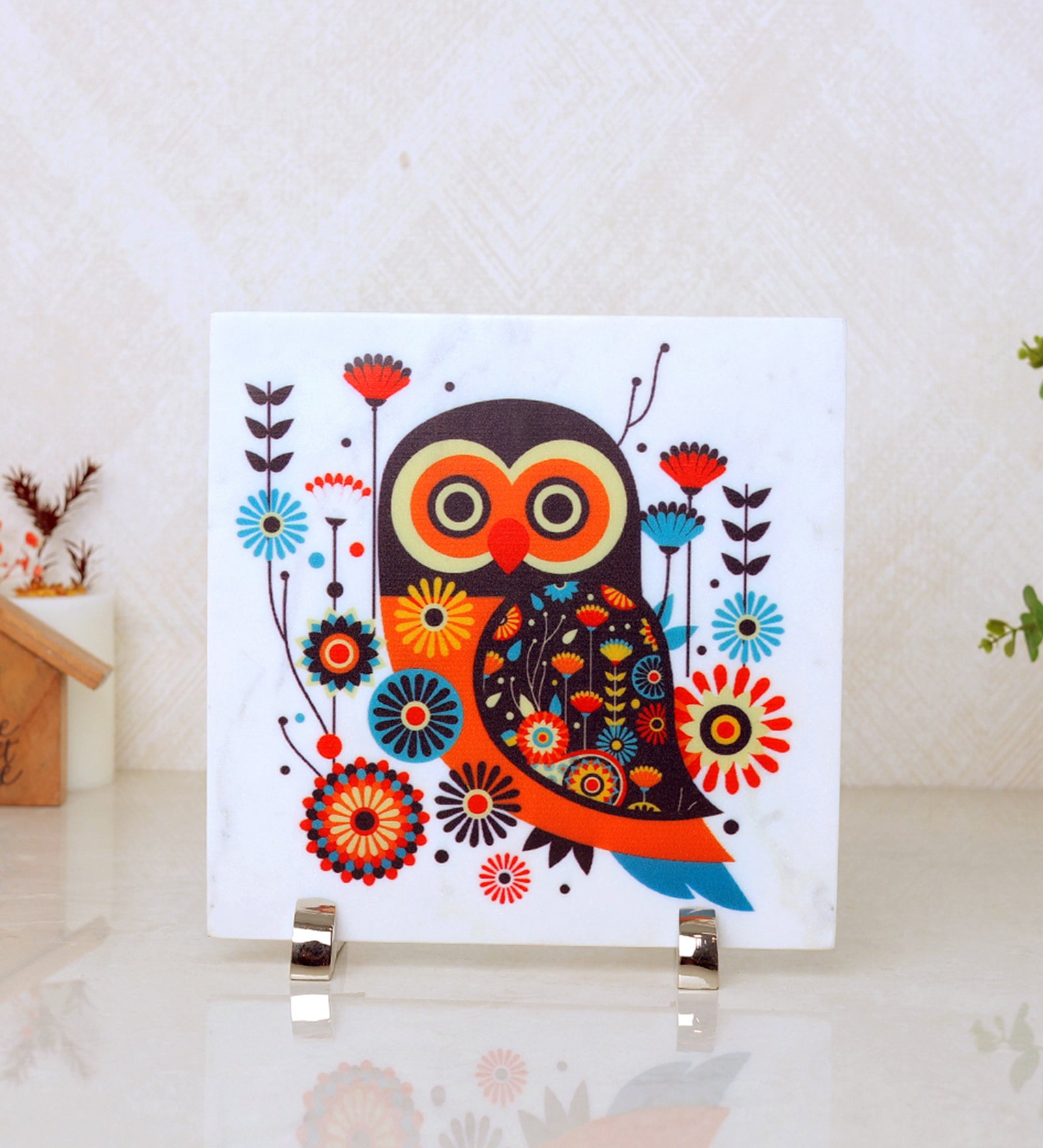 Vibrant Owl Marble Table Decor Item