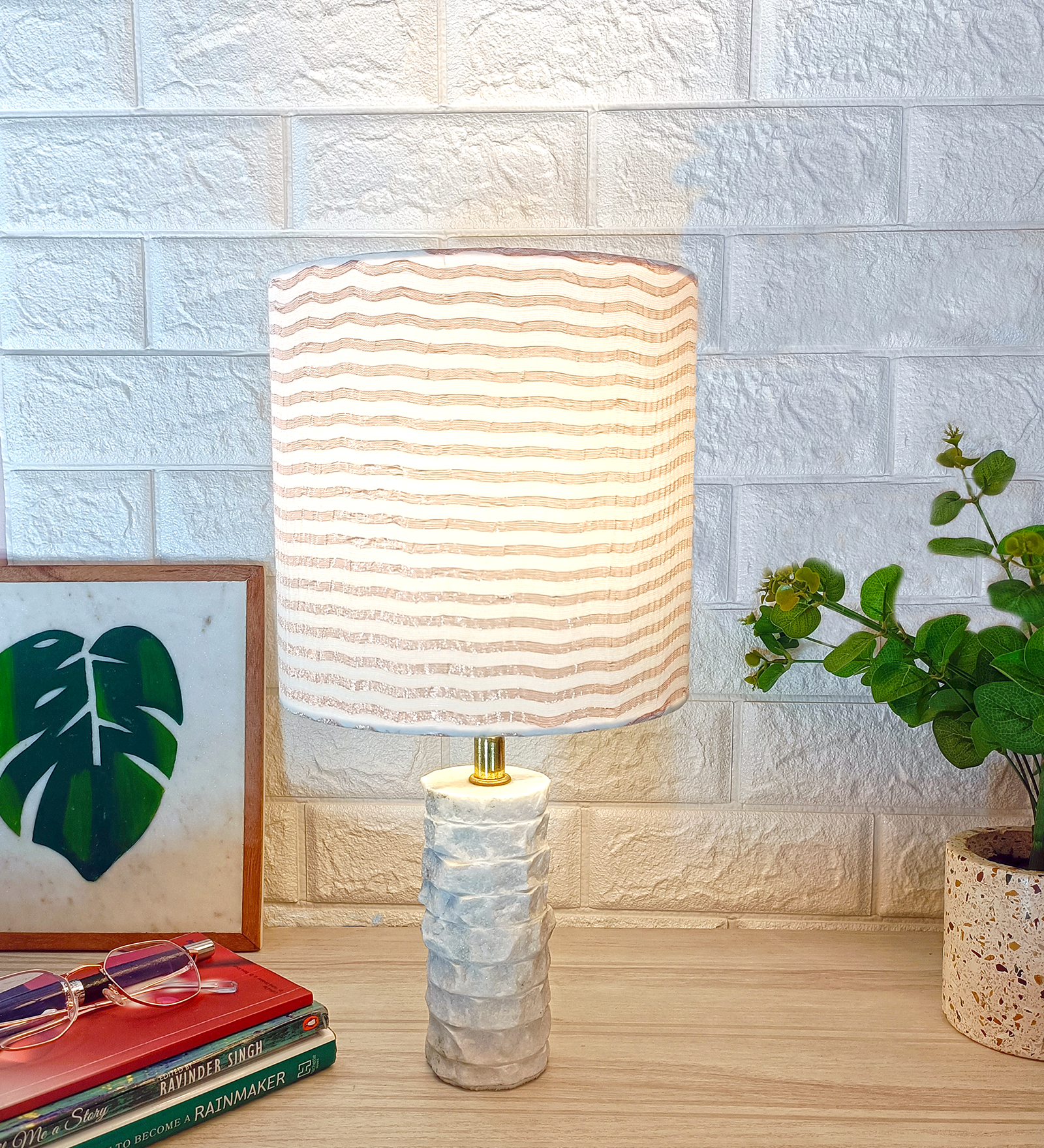 Enthrall Marble Table lamp