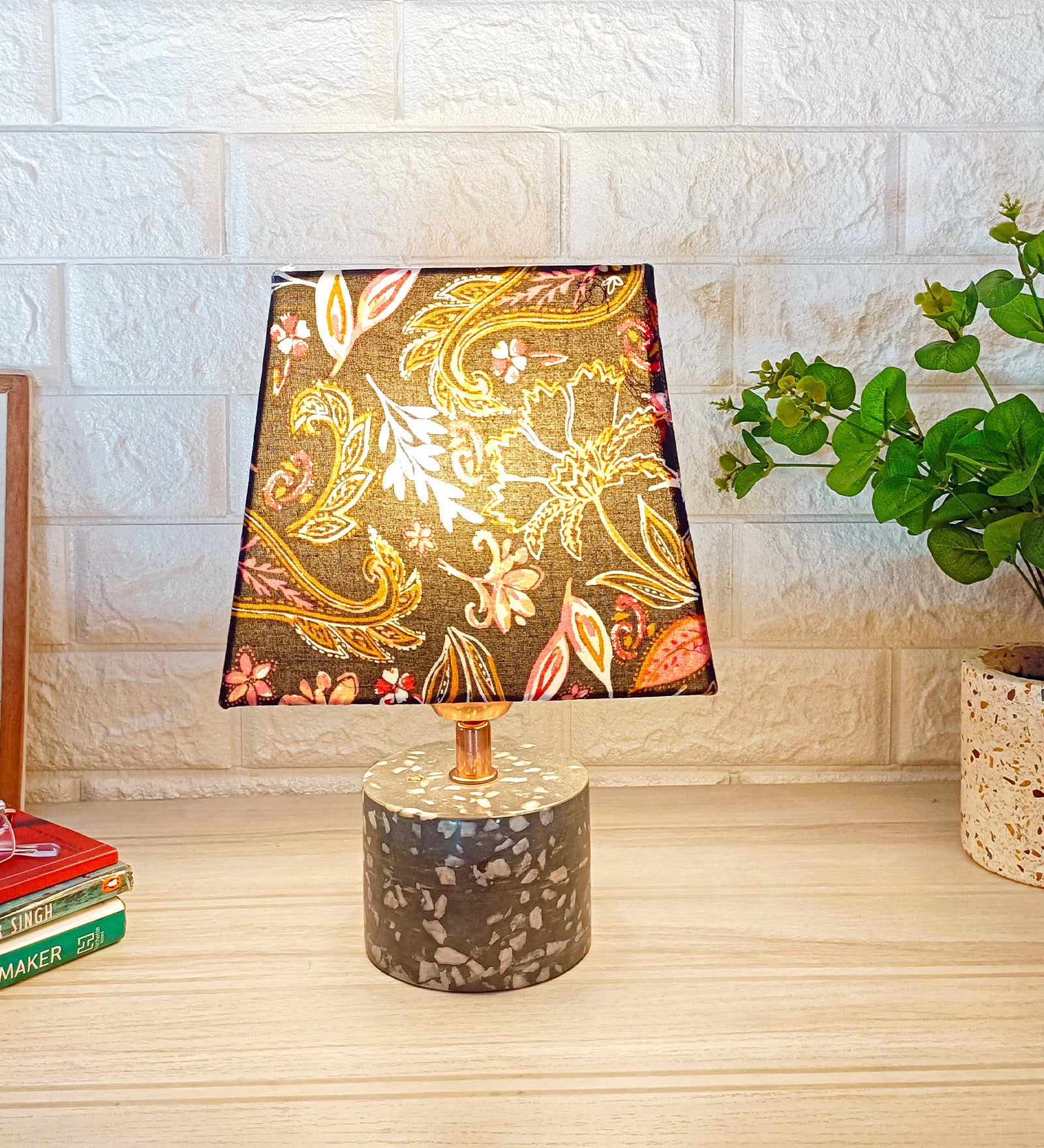 Alluring Marble Table lamp