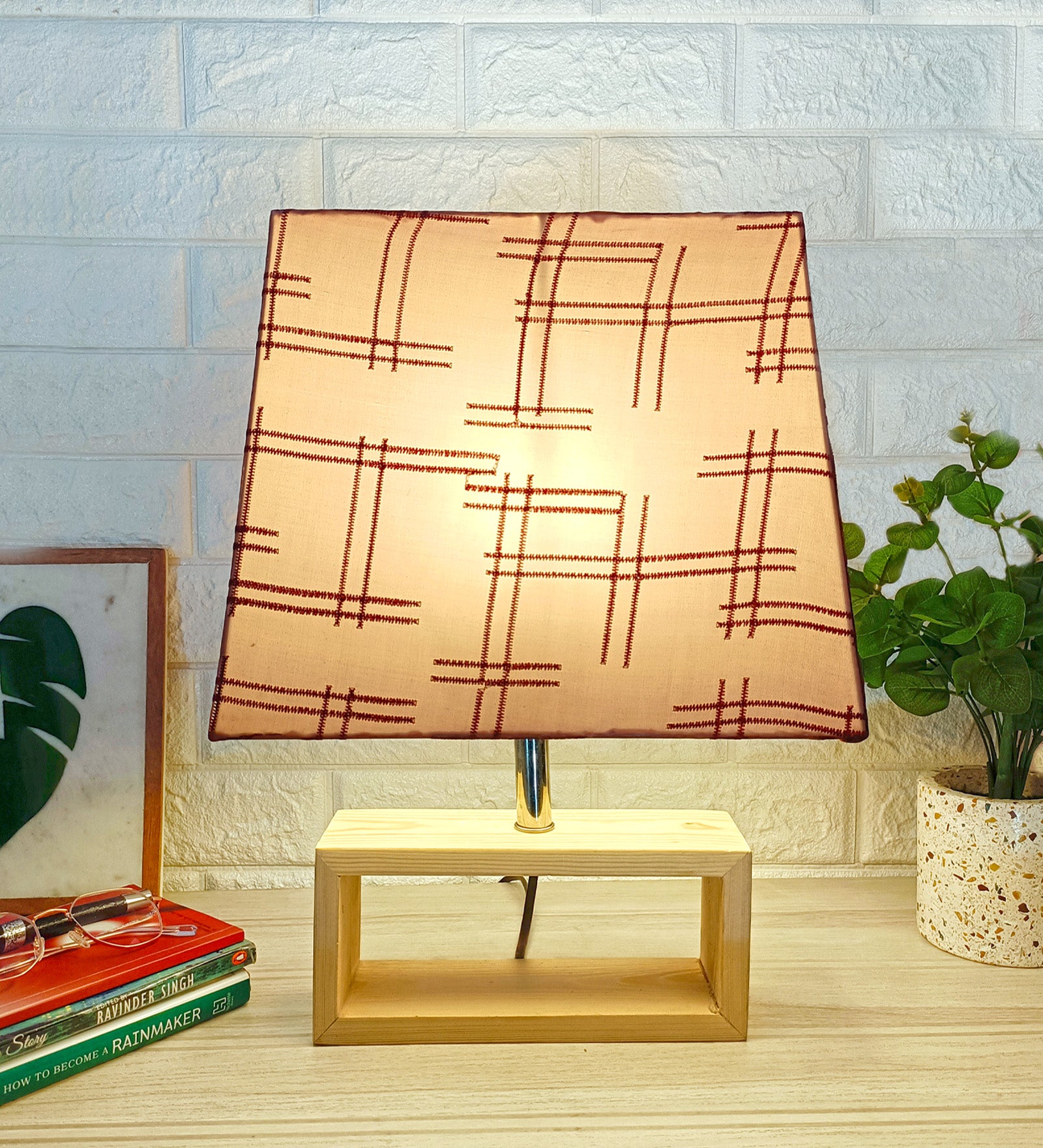 Avant Grade Wooden Table Lamp