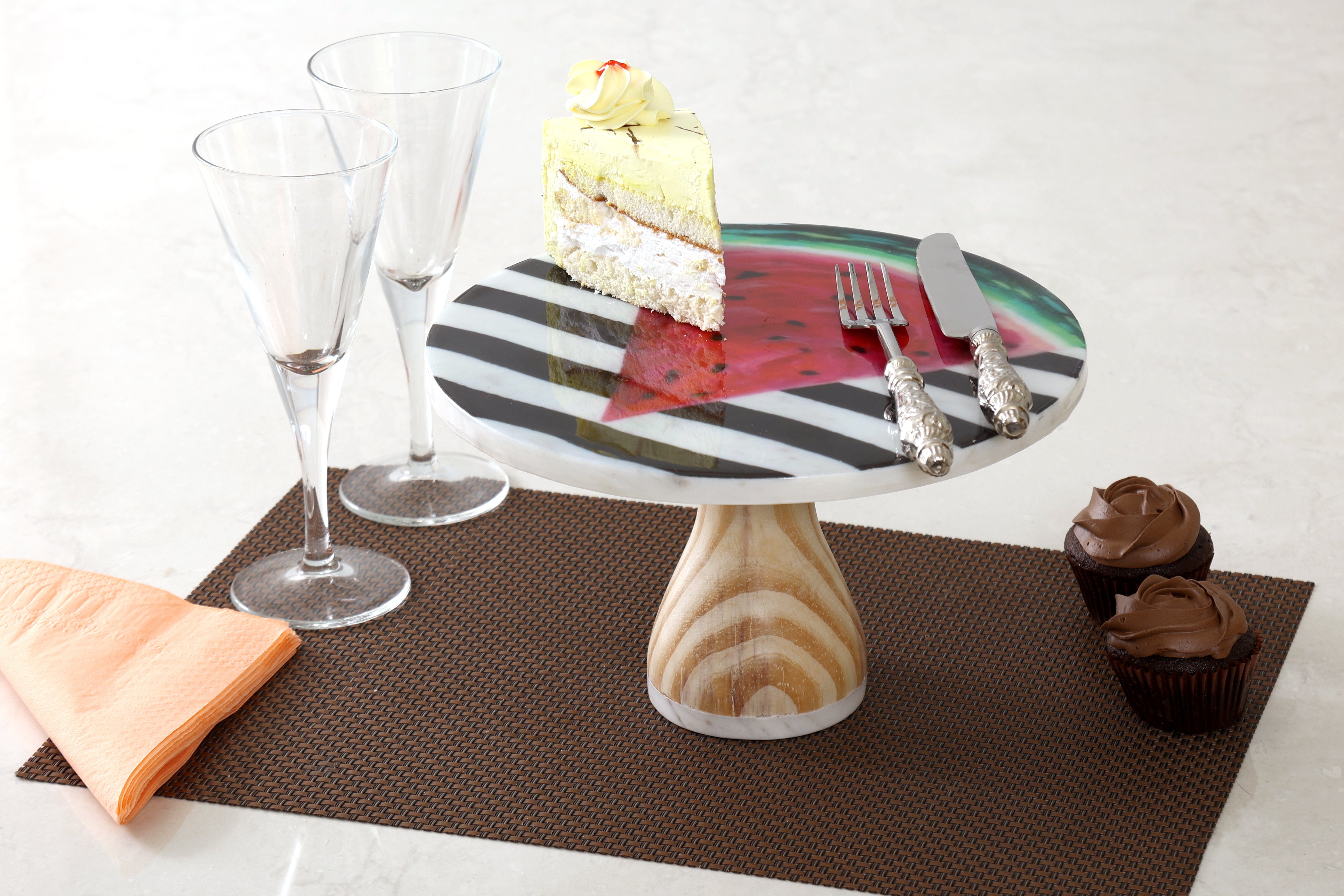 Tooth some Marble Cake StanD