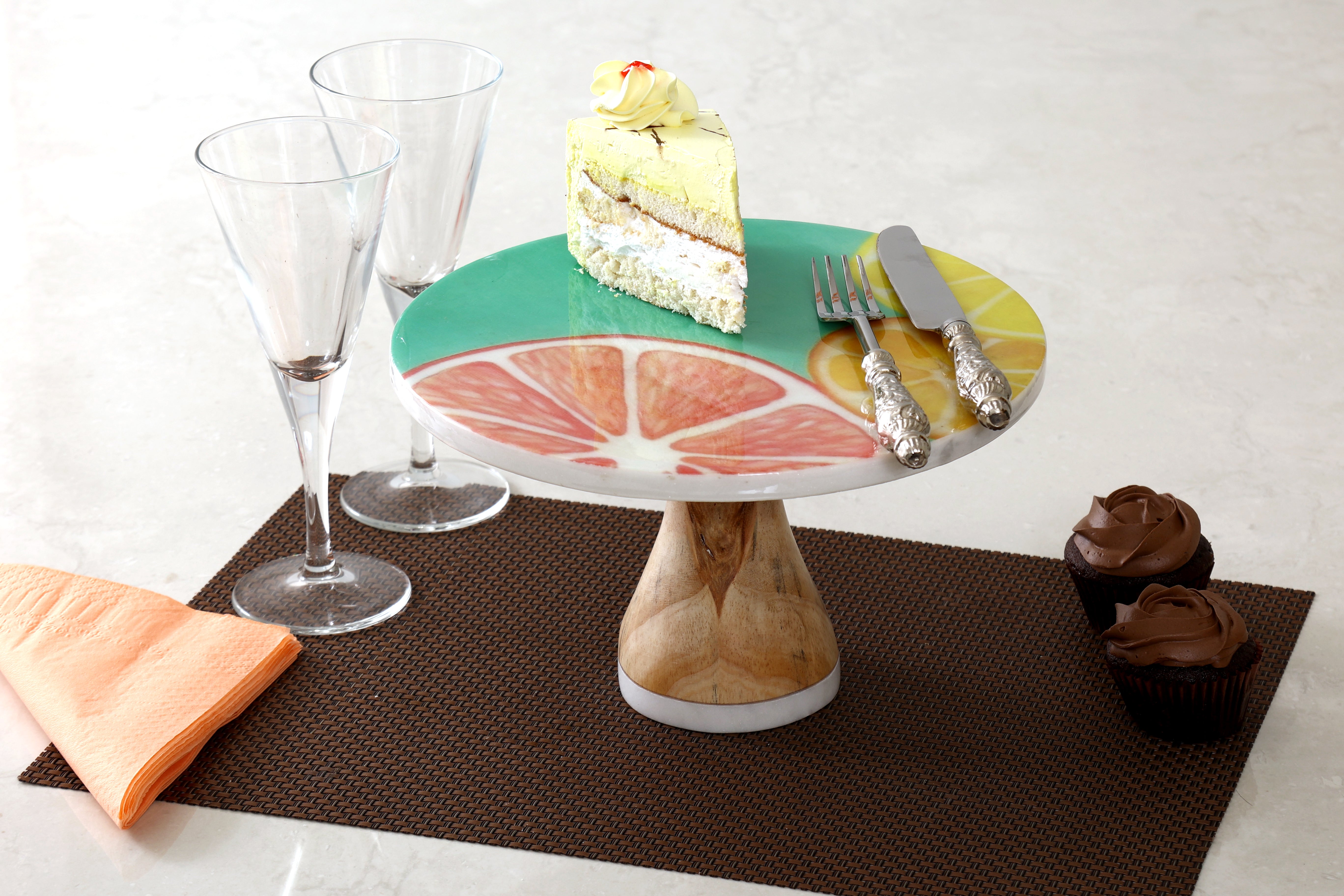 Luscious Marble Cake Stand