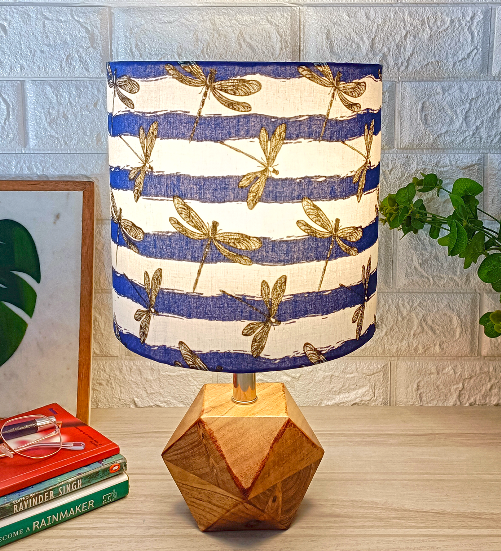 Artistic Wooden Table Lamp