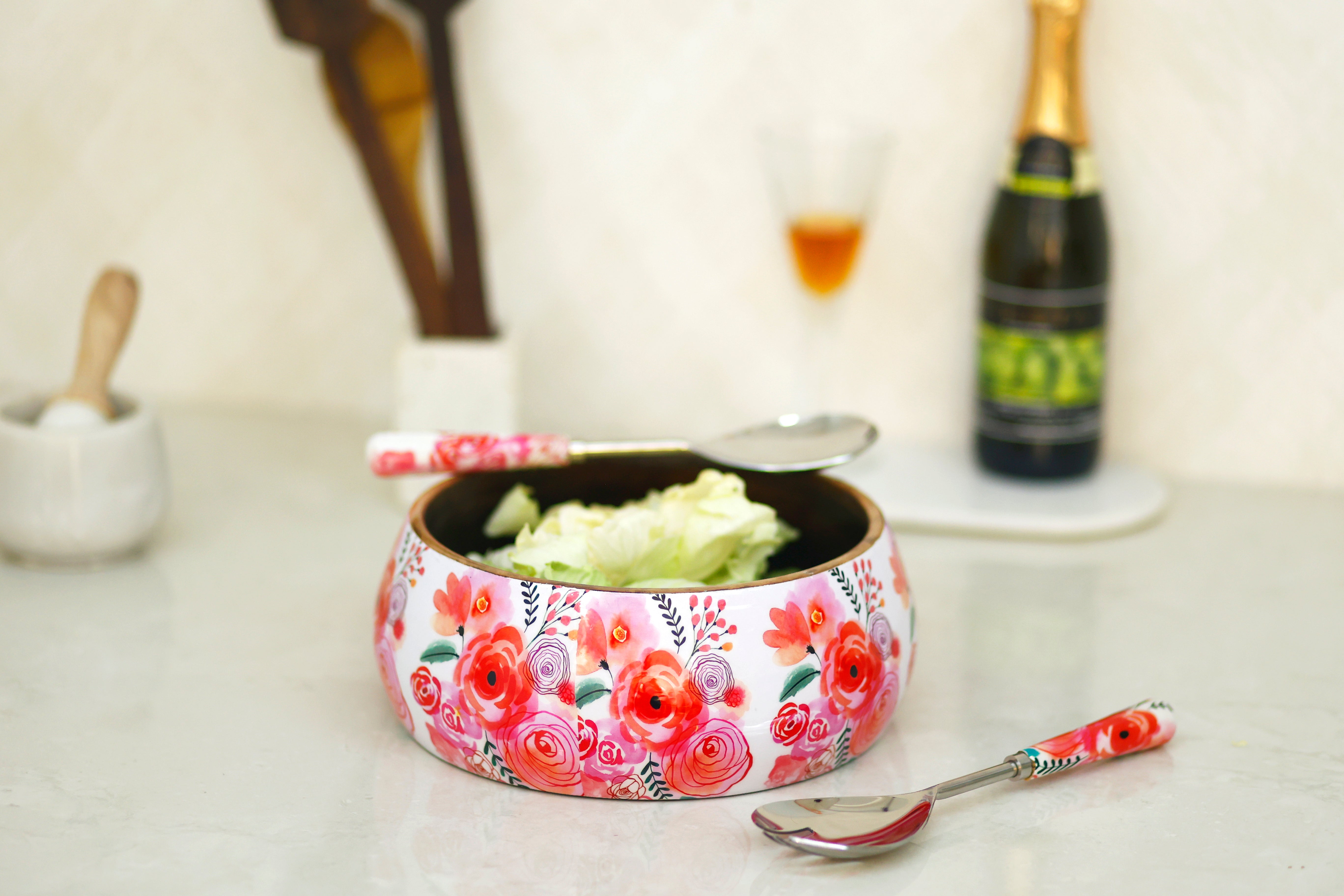 Scrumptious Salad bowl with severs