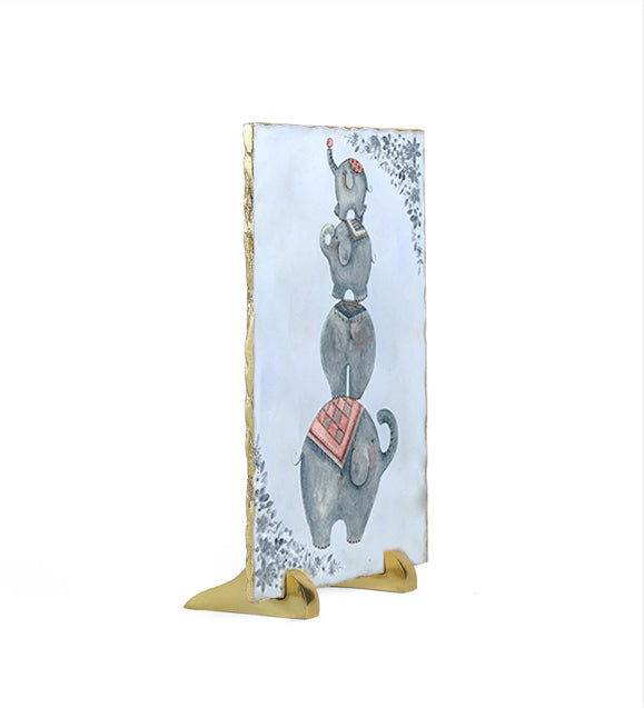 Happy Ellies showpiece