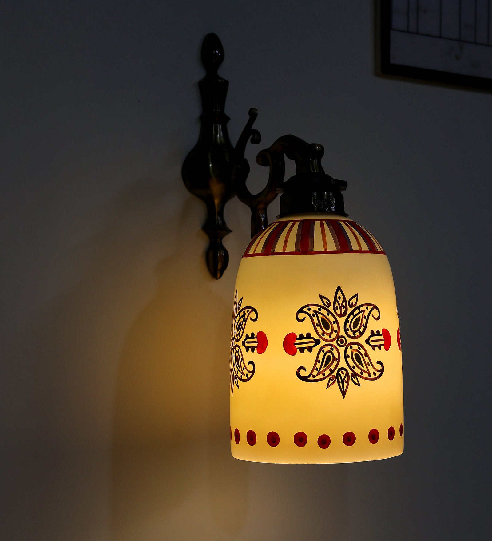 Contemporary Wall Lamp